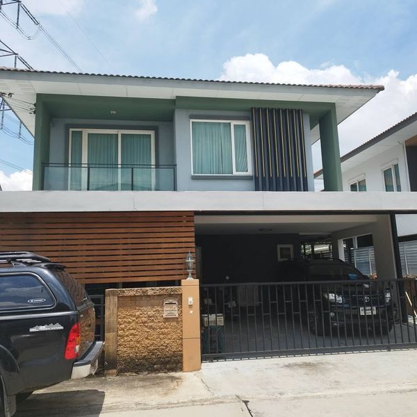 🏡 Corner Detached House for Sale – Golden Village Onnut–Pattanakarn