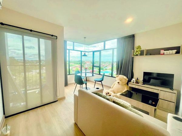 Selling a 2-bedroom condo unit at The Indeed Sriracha. Corner unit with unobstructed view, easy to rent out.