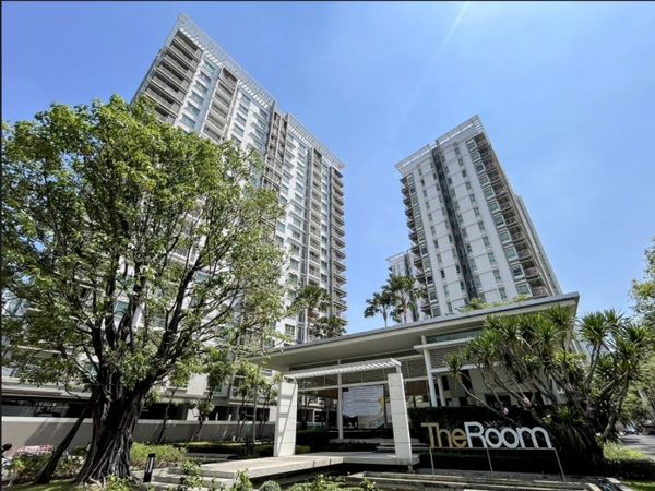 ✨ For Sale: The Room Ratchada - Ladprao Condo ✨  💰 Only 3,140,000 THB