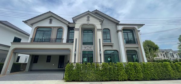 Grandio Kaset-Nawamin, luxury house, 5 bedrooms, 5 bathrooms, best price.