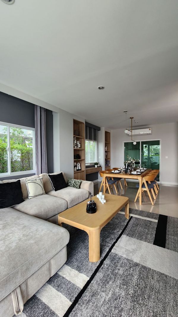 บ้านตัวอย่างให้เช่า Nirvana ABSOLUTE Krungthep Kreetha – 4 ห้องนอน