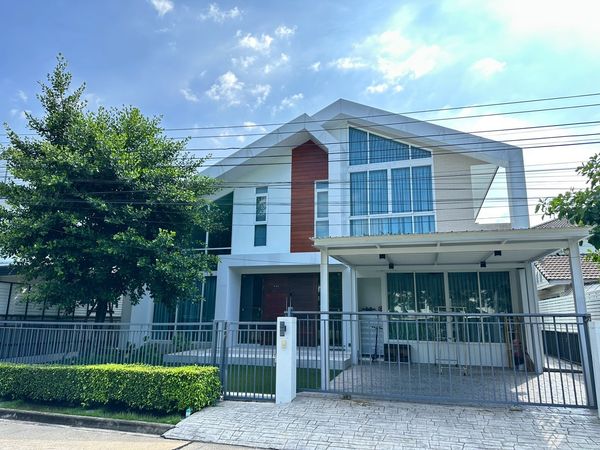 บ้านเดี่ยว มัณฑนา ปิ่นเกล้า พระราม 5 / 4 ห้องนอน (ขาย), House Manthana Pinklao Rama 5 / 4 Bedrooms (FOR SALE) EARK006