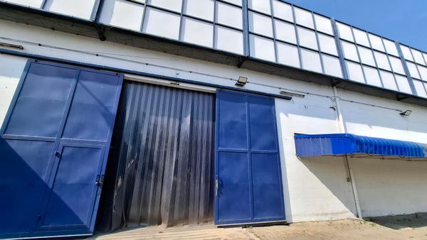 🏭 Warehouse for rent 900–2,100 sq m. | Udomsuk Sukhumvit 103 | BTS Udomsuk 1.5 km. | 40 foot container accessible.