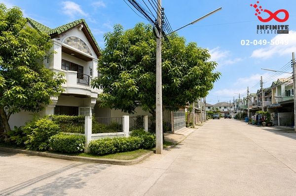 ขายทาวน์เฮ้าส์ 2 ชั้น หลังมุม หมู่บ้านรัตนธานี ซอยวัดลาดปลาดุก ถนนกาญจนาภิเษก นนทบุรี