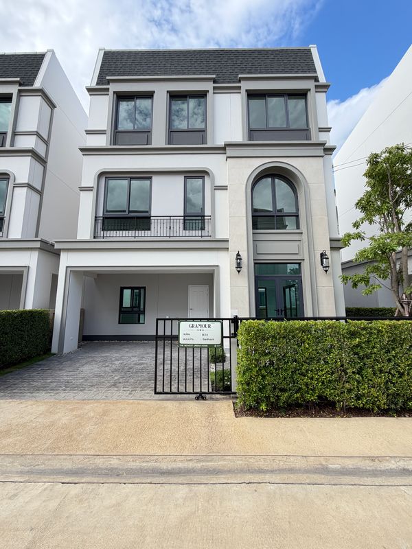 "Grammer Sathorn"  6 km from Sathorn, 7 km from ICONSIAM #near SRT 1.6 km #luxurious single house near Real CBD