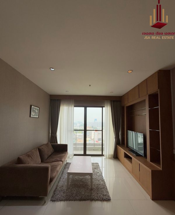 ✨ For Rent: The Emporio Place Condo ✨💰Only 45,000 THB/month  ห้องว่างพร้อมนัดชมครับ สนใจติดต่อ คุณเจมส์มาร์