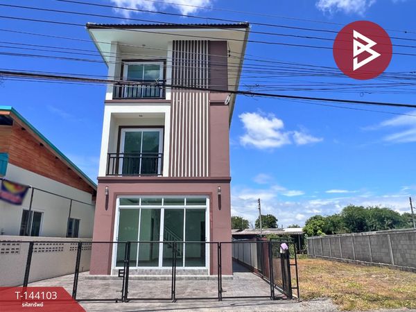 Single house for sale with land, 70 sq m, Saraphi, Chiang Mai.