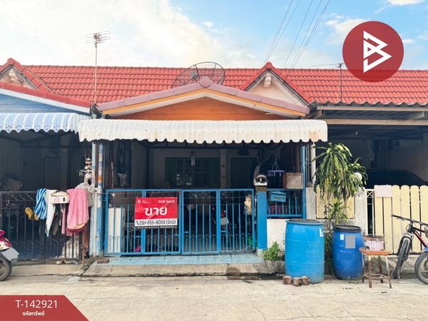 Townhouse for sale Klompirun Village, Samut Prakan, ready to move in.