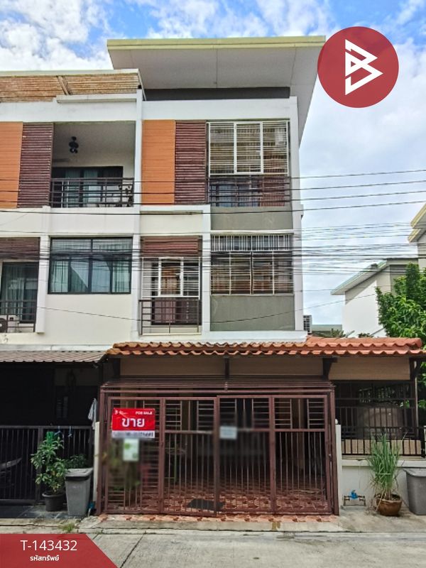 Townhome for sale, Signature Kallapaphruek Village, Bang Khae, Bangkok