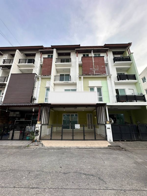 Below Appraisal Price! Number One Townhome Bangna–Ram 2 | Near Mega Bangna & Suvarnabhumi Airport