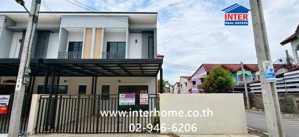 2-story townhouse, 40.5 sq m, The Cinco Town Village, Soi Dome, Kanchanaphisek Road. Bang Bua Thong-Suphanburi Road, Bang Bua Thong, Nonthaburi