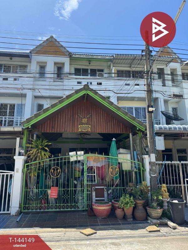Townhouse for sale Phetwattana Village, Nonthaburi, good location near Muang Thong, government center.
