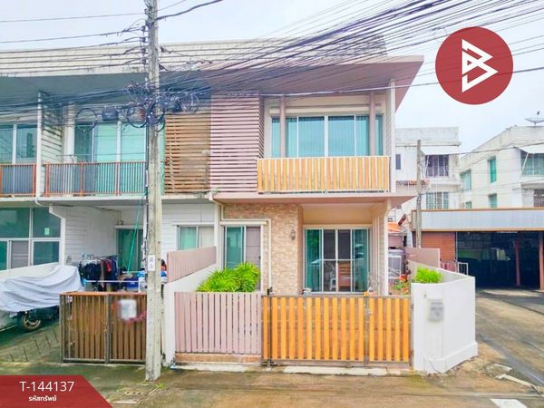 Townhouse for sale Grandity Village Grandity Wongwaen-Serithai, Bangkok