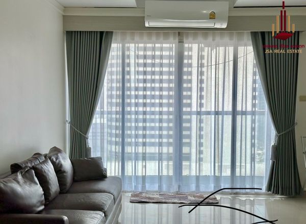 ✨ For Sale: Silom Suite Condo ✨ 💰 Only 4,800,000 THB