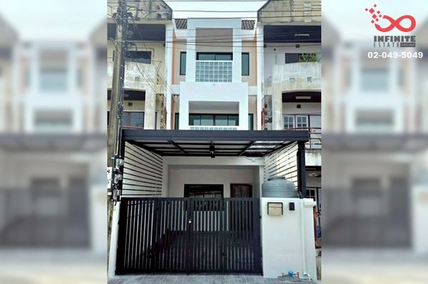 Townhouse for sale, 3 floors, 20 sq m, Lat Phrao - Pradit Manutham, newly renovated, near the expressway.