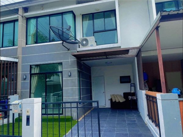✨ ขาย บ้าน   THE VILLA RAMINDRA – WONGVHAN (เดอะวิลล่า รามอินทรา – วงแหวน)  ทำเลดีใกล้รถไฟฟ้าสายสีชมพู ✨พร้อมเฟอร์นิเจอร์ครบครัน พร้อมเข้าอยู่