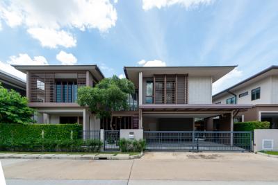 Luxury 2-story detached house for sale, Burasiri Bangkok Kreetha, includes furniture, near The Mall Bangkapi, 77 sq.wa.
