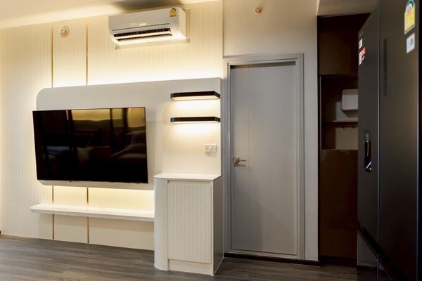 For Rent !!! ให้เช่าด่วน ห้องใหม่สวยมาก สองห้องนอนสองห้องน้ำ (57ตรม) ได้สองที่จอดรถ  43,000 บาท !!! 