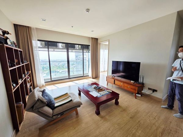 ราคานี้ไม่ได้หลุดมาบ่อย Infinityone condo คอนโดชั้น 28 วิวสวย ห้องสวย 2 ห้องนอน 2 ห้องน้ำ 1 โซนห้องนั่งเล่น จอดรถได้ 1 คัน