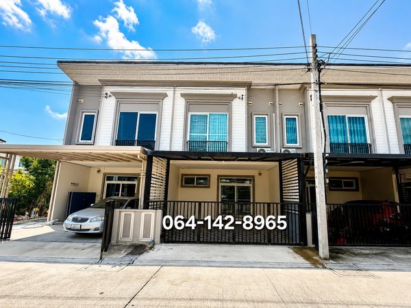 Townhome for sale, Casa City Watcharapol-Phermsin 2, fully renovated, ready to move in, good location, convenient travel.