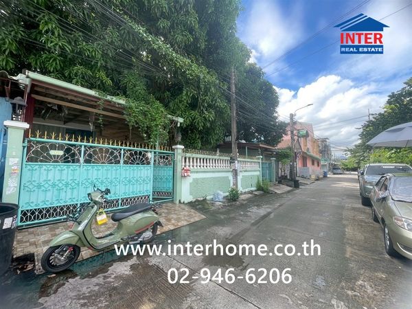 2-story detached house, 90 sq m. Detached house, Soi Kanlapaphruek 6, Intersection 1, Kanlapaphruek Road, Kanchanaphisek Road, Phasi Charoen District, Bangkok.