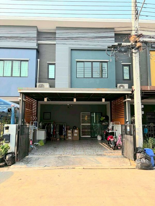 ขายทาวน์โฮม 2 ชั้น The Palette รังสิต-คลอง 2 เนื้อที่ 22 ตารางวา 3 ห้องนอน ตำบลคลองหลวง อำเภอคลองหลวง จังหวัดปทุมธานี 