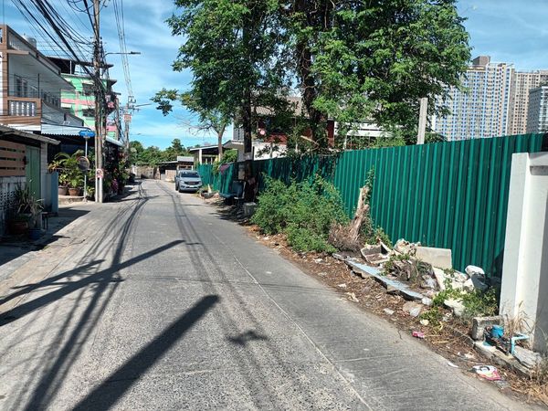 ขายที่ดิน 2 ไร่ พุทธมณฑลสาย 1  ใกล้ ถ.เพชรเกษม  ห้างซีคอน , MRT ภาษีเจริญ  ราคา 140,000 บาท/ตร.วา รวม 112,000,000 บาท