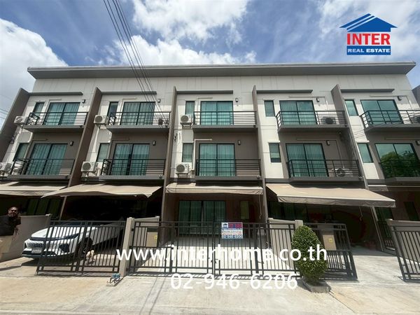 ทาวน์โฮม 3 ชั้น 17 ตร.ว. หมู่บ้านกลางเมือง ศรีนครินทร์ – อ่อนนุช ซอยอ่อนนุช70/1 ถนนสุขุมวิท77 ถนนอ่อนนุช เขตประเวศ กรุงเทพมหานคร