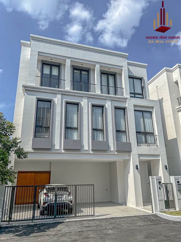 ✨ For Rent:  AERIE Srinakarin – Krungthepkreetha ✨  💰 Only 110,000 THB/month