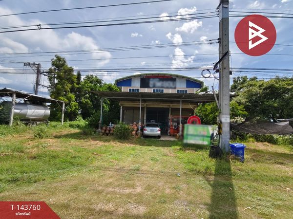 2-storey detached house for sale with land, area 2 rai 3 ngan 14 sq m, Kanchanaburi, next to the main road Phanom Thuan-Suphan Buri.