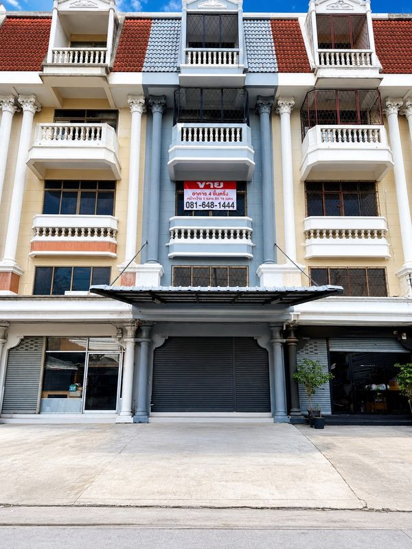 ขายอาคารพาณิชย์ 4.5 ชั้น รามคำแหง 76 หัวหมาก บางกะปิ ใกล้เดอะมอลล์ บางกะปิ