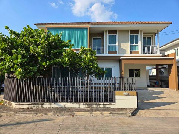 Single house for rent, The plant Onnut-Motorway (54.9 sq m.), 3 bedrooms, 3 bathrooms, near Suvarnabhumi Airport.