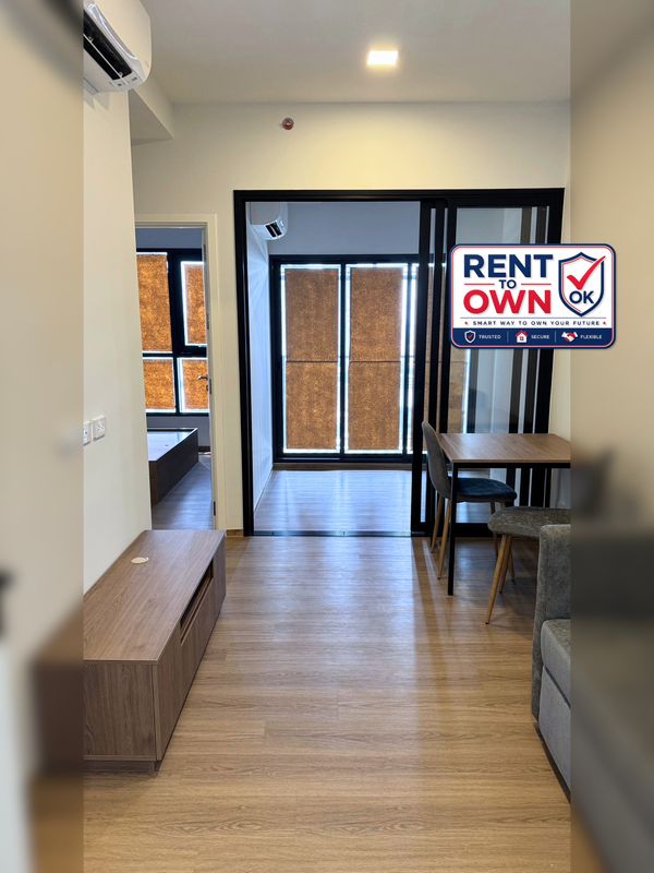 150 meters from Bang Phlat MRT station.