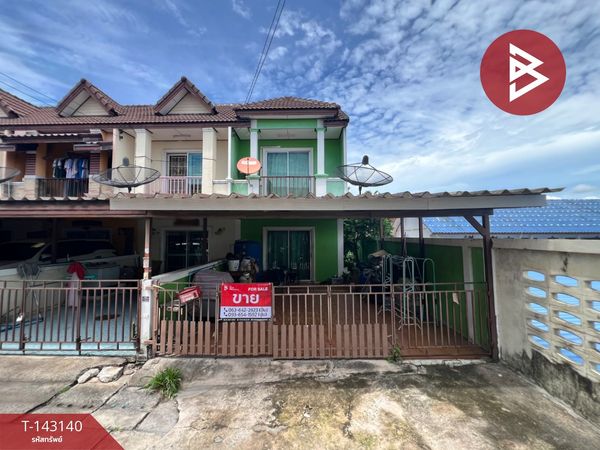 Townhouse for sale behind the edge Muang Mai Home Town Village, Sriracha, Chonburi