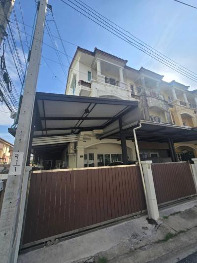 ขายทาวน์โฮม 3 ชั้น บ้านหัวมุม  สะพานสอง เขต วังทองหลาง กรุงเทพ CX-159139