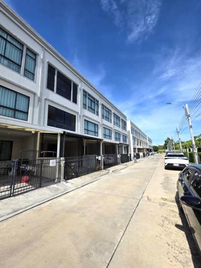 For Sale Townhouse/Townhome  , Q Prime Sukhumvit 77 , MRT-Si Nut , Suan Luang , Suan Luang , Bangkok , CX-161110