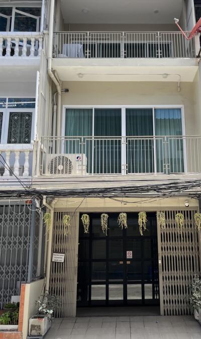 For Sale Hose for sale near BTS bangchark , newly renovated , Bang Chak , Phra Khanong , Bangkok , CX-160632
