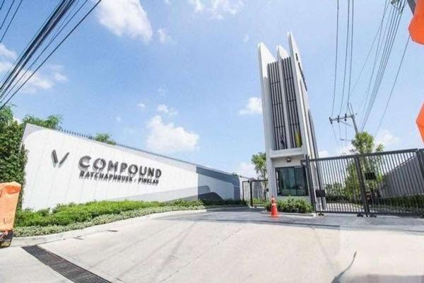 V Compound Ratchaphruek - Pinklao / 3 Bedrooms (FOR SALE) EARK028