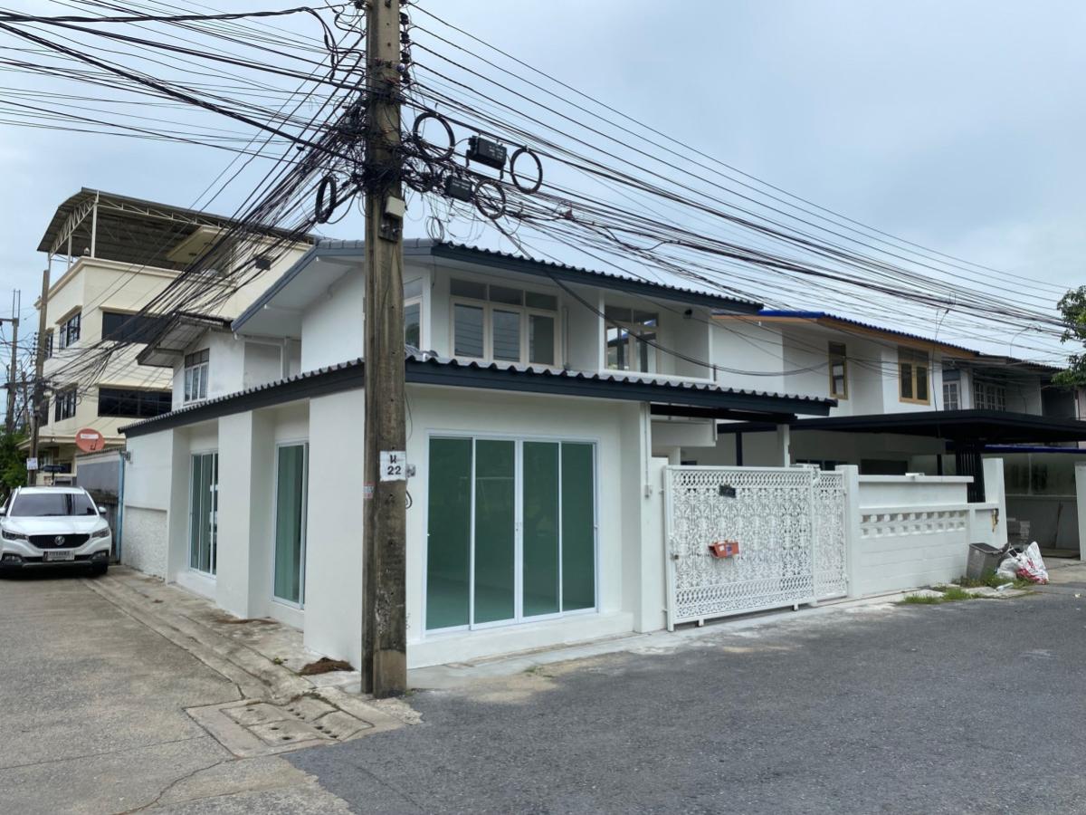 For Sale House , Baan Seementhai Prachachuen , corner unit , newly renovated , Lat Yao , Chatuchak , Bangkok , CX-159379 For Sale House , Baan Seementhai Prachachuen , corner unit , newly renovated , Lat Yao , Chatuchak , Bangkok , CX-159379