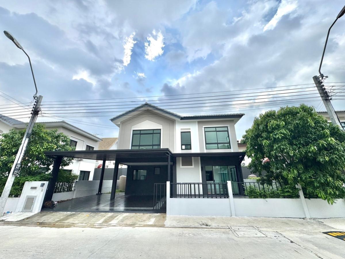 For Sale House , Casa Ville Wongwaen - Chatuchot , Sam Wa Tawan Tok , Khlong Sam Wa , Bangkok , CX-160328