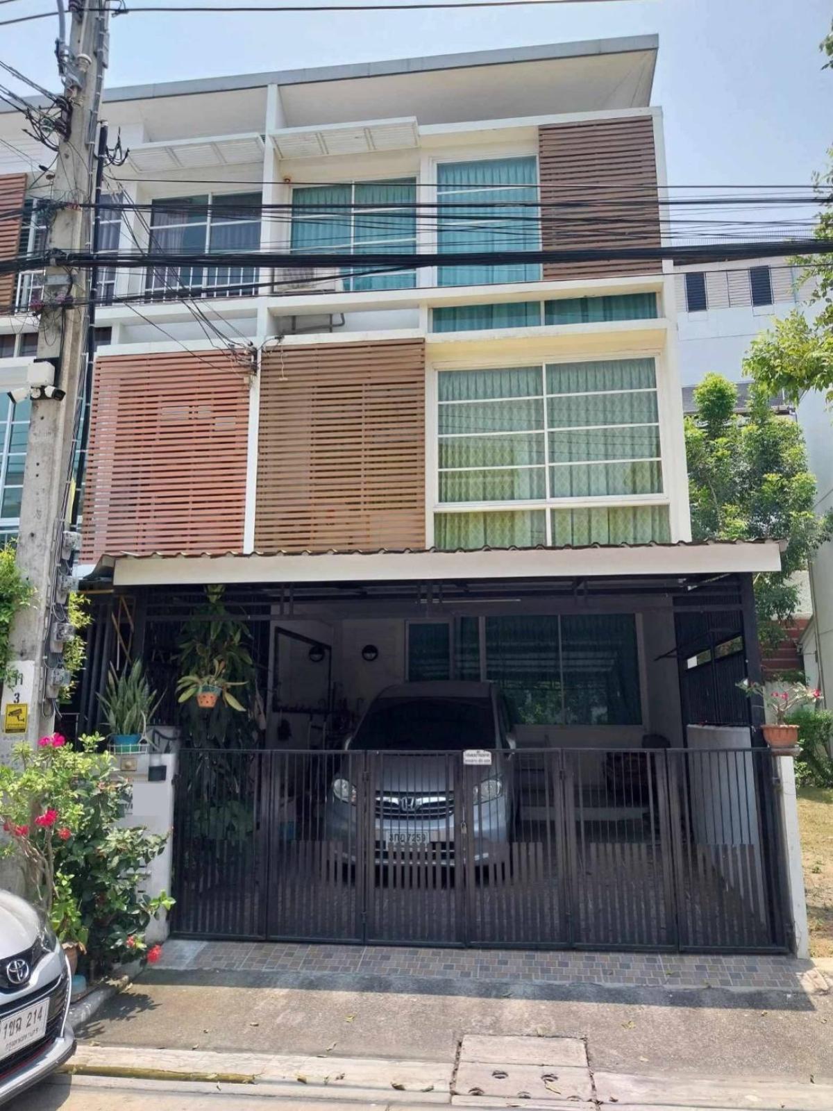 For Sale Townhouse/Townhome , Theory Rama 2 , corner unit , BTS-Wutthakat , Chom Thong , Chom Thong , Bangkok , CX-160109 For Sale Townhouse/Townhome , Theory Rama 2 , corner unit , BTS-Wutthakat , Chom Thong , Chom Thong , Bangkok , CX-160109