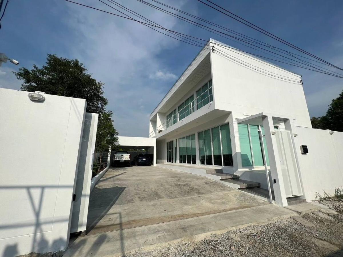 บ้านเดี่ยว ซอย ลาดกระบัง 1 / 5 ห้องนอน (ให้เช่า), Detached house, Soi Ladkrabang 1 / 5 Bedrooms (FOR RENT) BZD225