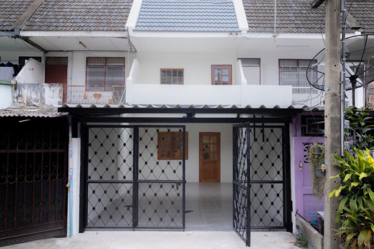 For Sale Townhouse/Townhome  , Sangsit Niwet Ekachai 46 , Khwaeng Khlong Bang Phran , Bang Bon , Bangkok , CX-161358