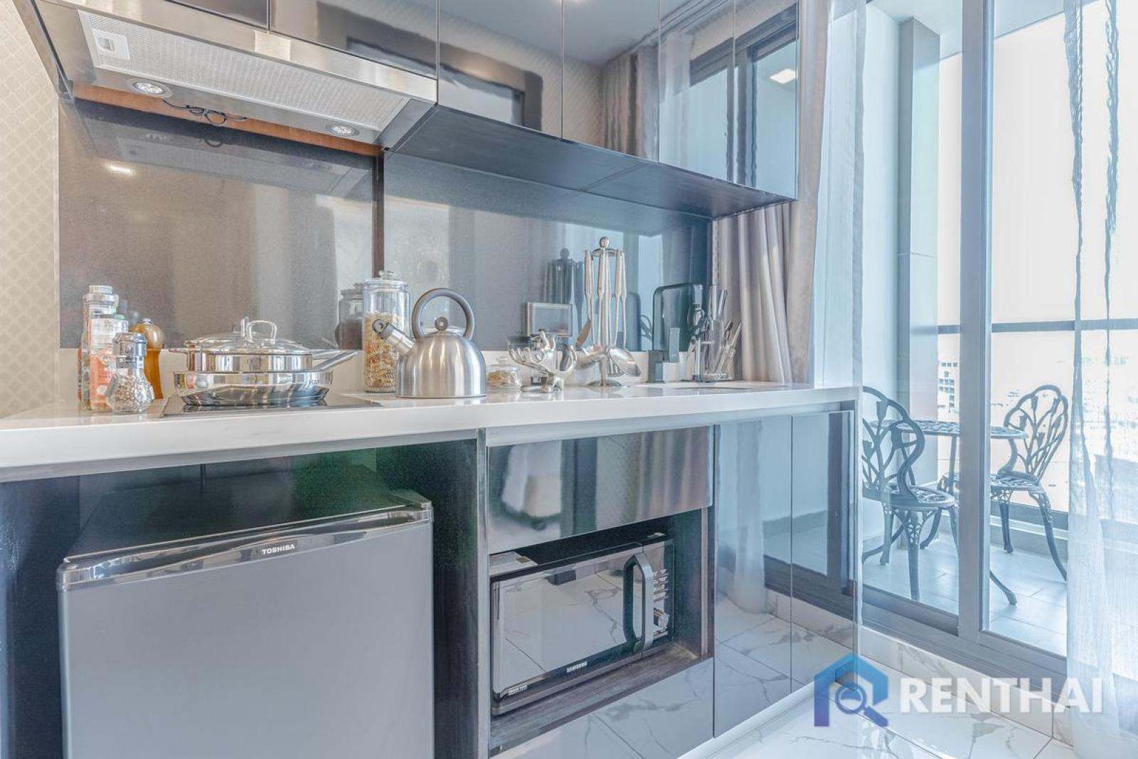 For sale condo 2 bedrooms at Arcadia Millennium Tower – รูปที่ 3
