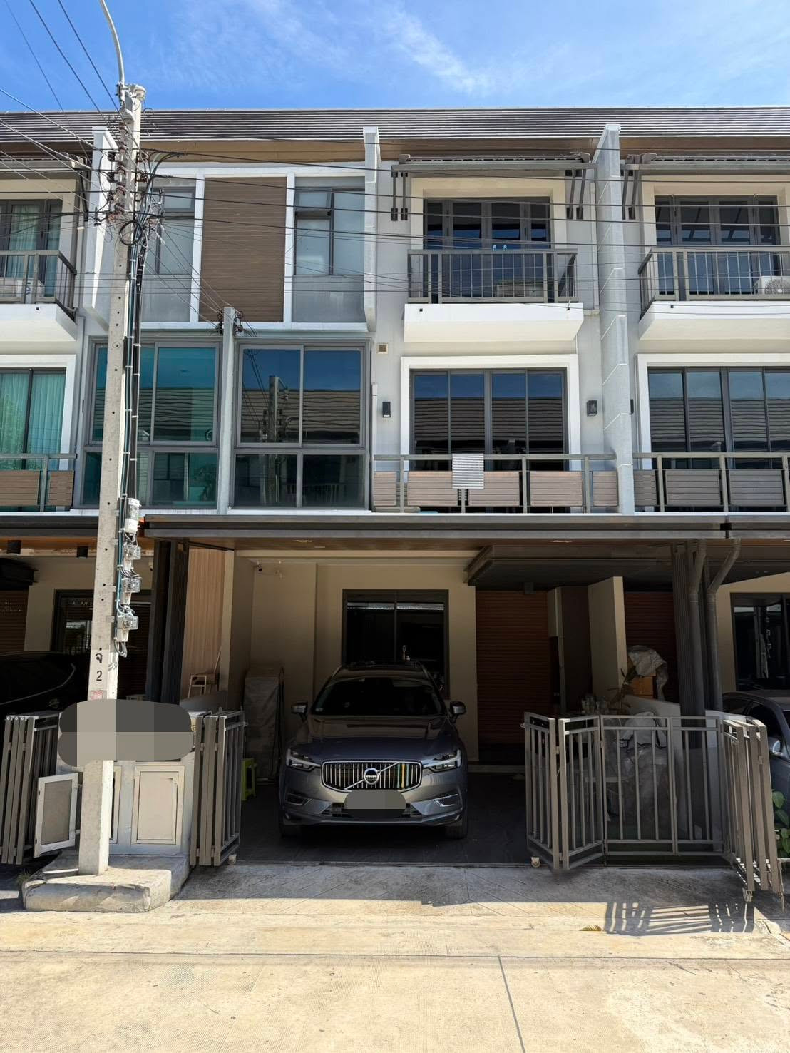 Built-in สวยทั้งหลัง 20ตรว 3นอน4น้ำ ทาวน์โฮม 3 ชั้น แมนดารีน่า เอกมัย รามอินทรา Built-in สวยทั้งหลัง 20ตรว 3นอน4น้ำ ทาวน์โฮม 3 ชั้น แมนดารีน่า เอกมัย รามอินทรา