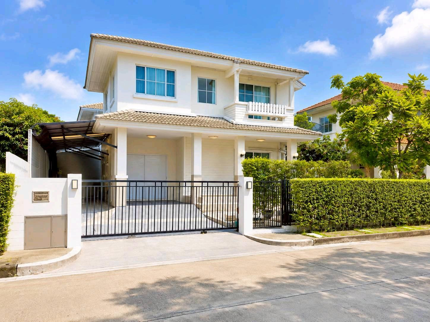 💫ขาย บ้านเดี่ยว มัณฑนา ปิ่นเกล้า-พระราม 5💫
🏡บ้านเดี่ยวราคาดีต่ำกว่าตลาดมาก สภาพพร้อมอยู่ หรือจะตกแต่งใหม่ตามสไตล์ก็ได้
✨ราคาต่ำกว่าตลาดมาก คุ้มสำหรับทำเลนี้
✨สภาพบ้านพร้อมอยู่ หรือจะตกแต่งใหม่ตามสไตล์ตัวเองก็ได้
✨โครงการคุณภาพจาก Land & Houses
✨ทำเลต 💫ขาย บ้านเดี่ยว มัณฑนา ปิ่นเกล้า-พระราม 5💫
🏡บ้านเดี่ยวราคาดีต่ำกว่าตลาดมาก สภาพพร้อมอยู่ หรือจะตกแต่งใหม่ตามสไตล์ก็ได้
✨ราคาต่ำกว่าตลาดมาก คุ้มสำหรับทำเลนี้
✨สภาพบ้านพร้อมอยู่ หรือจะตกแต่งใหม่ตามสไตล์ตัวเองก็ได้
✨โครงการคุณภาพจาก Land & Houses
✨ทำเลต