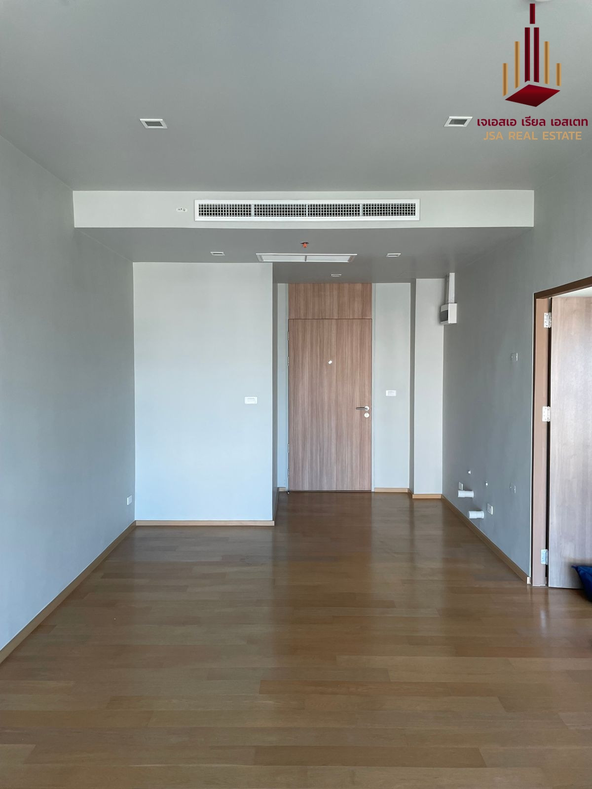 ✨ For Sale : Noble Revent Condo ✨ 💰 Only 6,900,000 THB