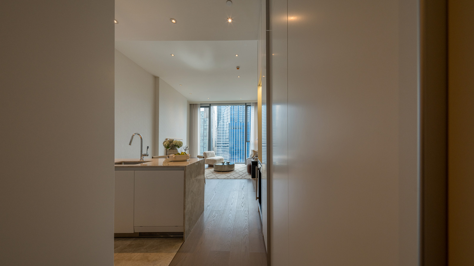 คอนโดหรูหลังสวน 83.68 ตร.ม. Private Lift เพียง 47.3 ล้านบาท – รูปที่ 4