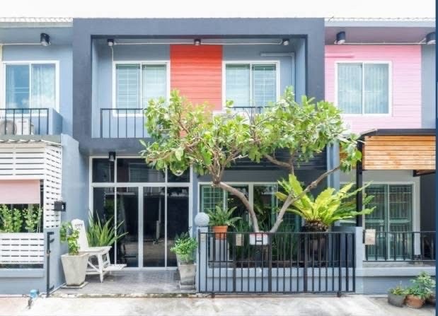 Townhouse for Rent Near Suan Somdet Intersection ✨ Project: Areeya The Colors Phase 2