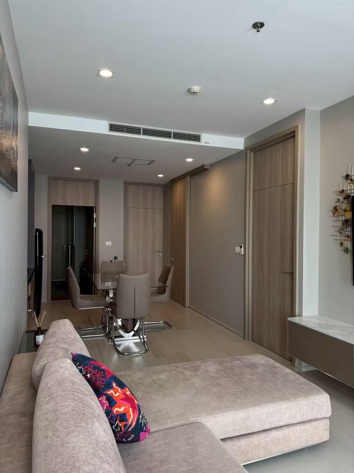 Condo for rent: Noble Ploenchit (75 sq m.), 2 bedrooms, 2 bathrooms, next to BTS Ploenchit. Condo for rent: Noble Ploenchit (75 sq m.), 2 bedrooms, 2 bathrooms, next to BTS Ploenchit.
